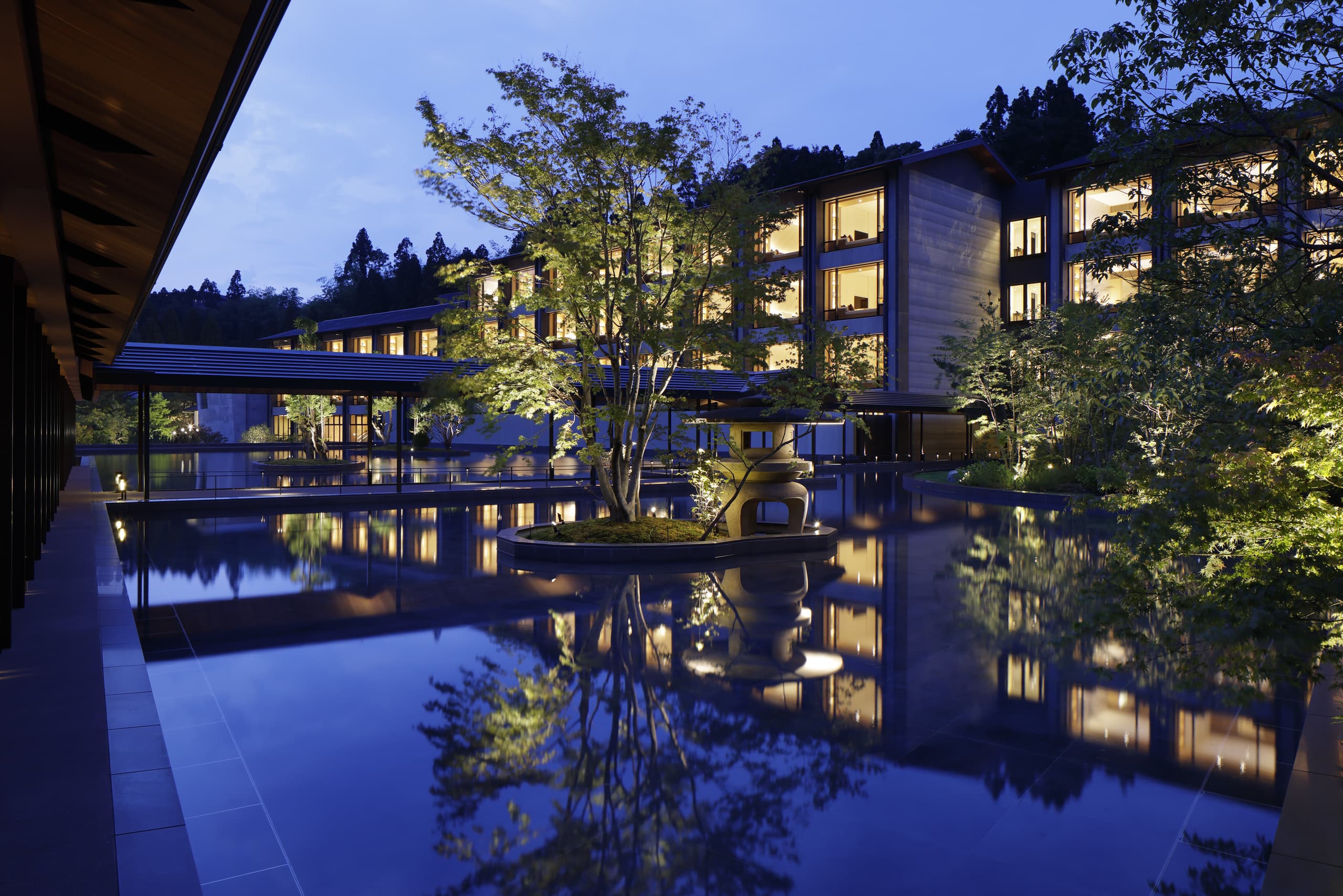 water_basin_night_01.jpg