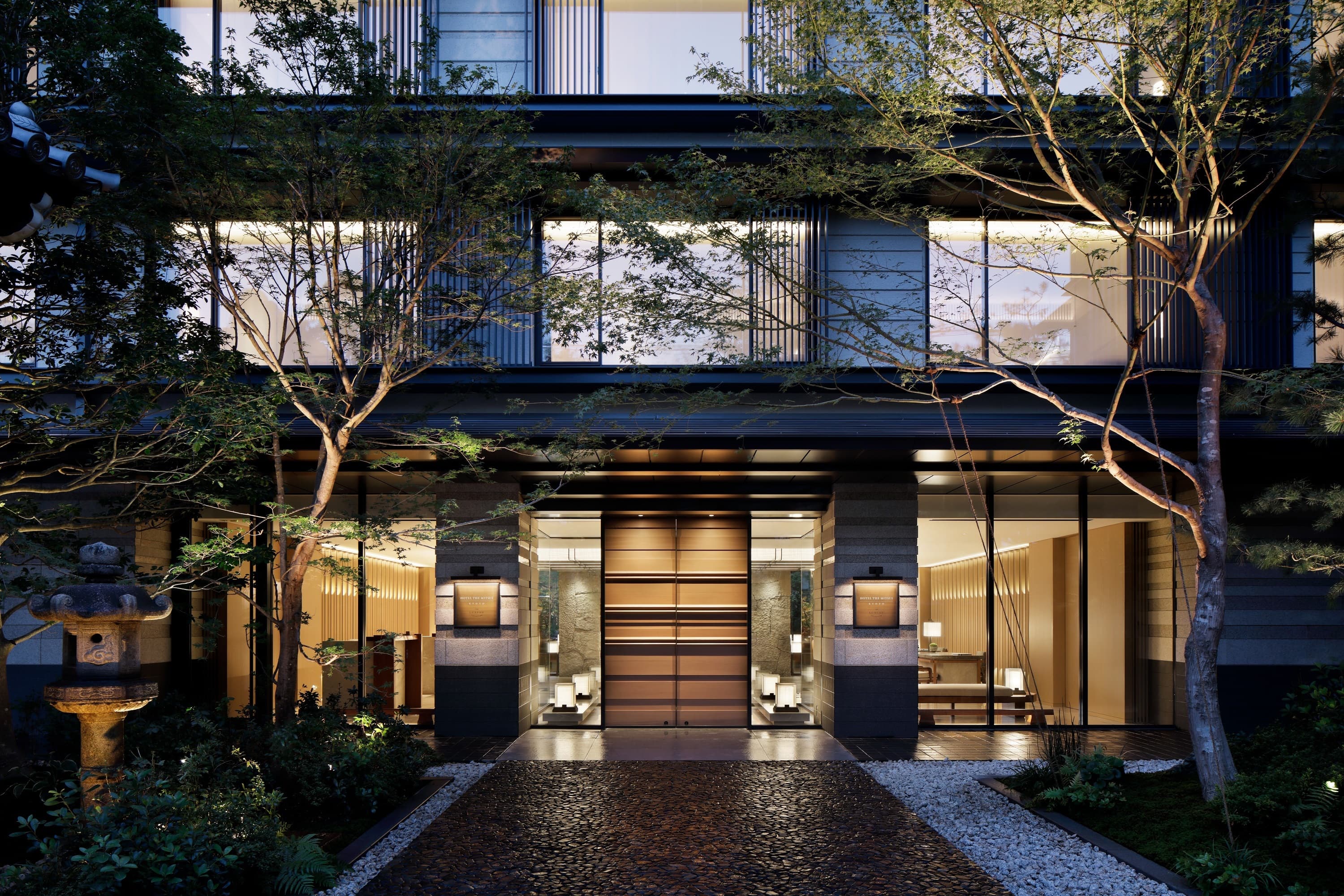 exterior_m_entrance03.jpg