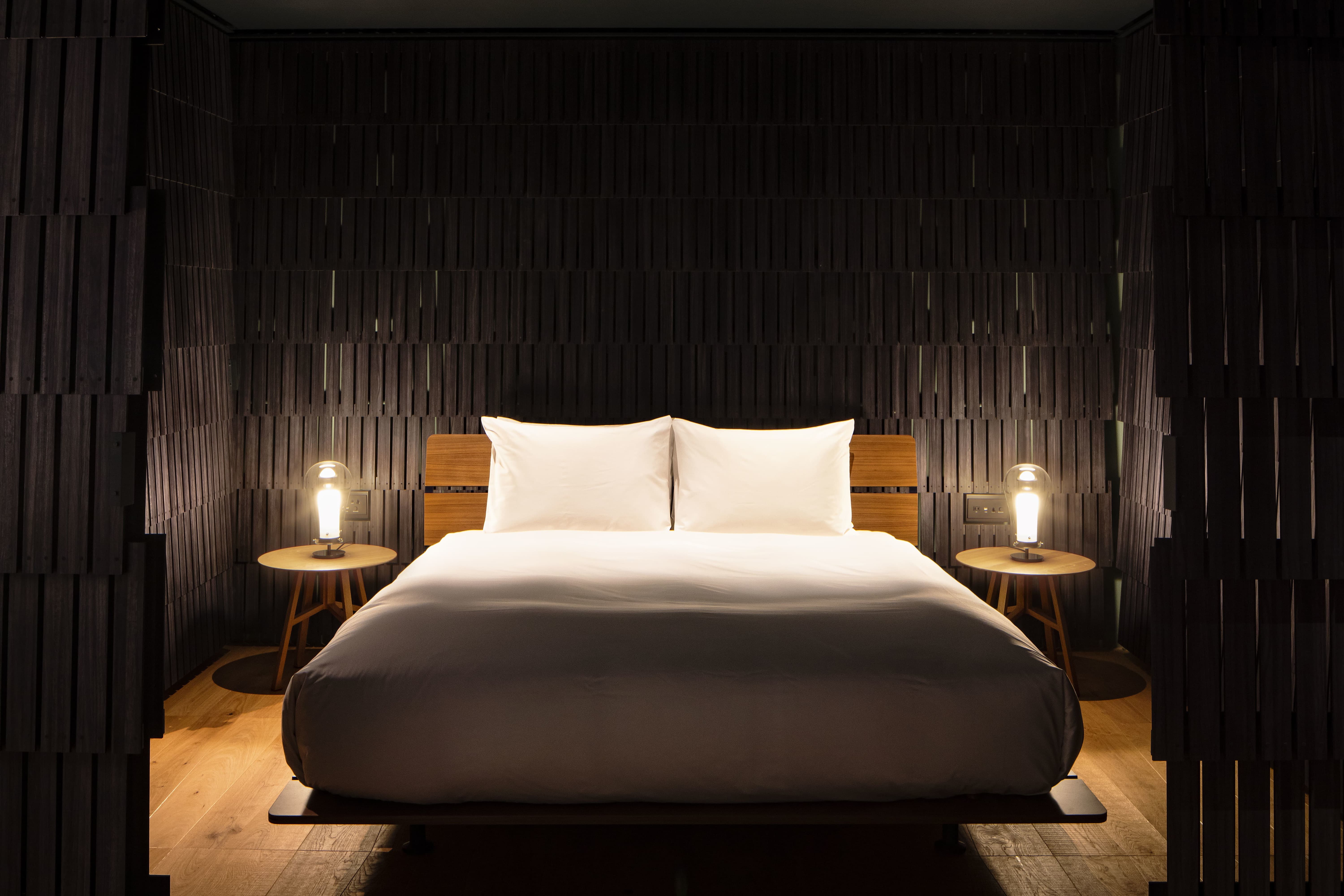 shiroiya_hotel_michele_de_lucchi_room_2_high_reso_ﾂｩshinya_kigure-min.jpg